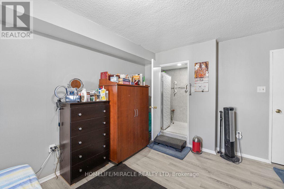 903 - 40 Panorama Court Property Photo 36