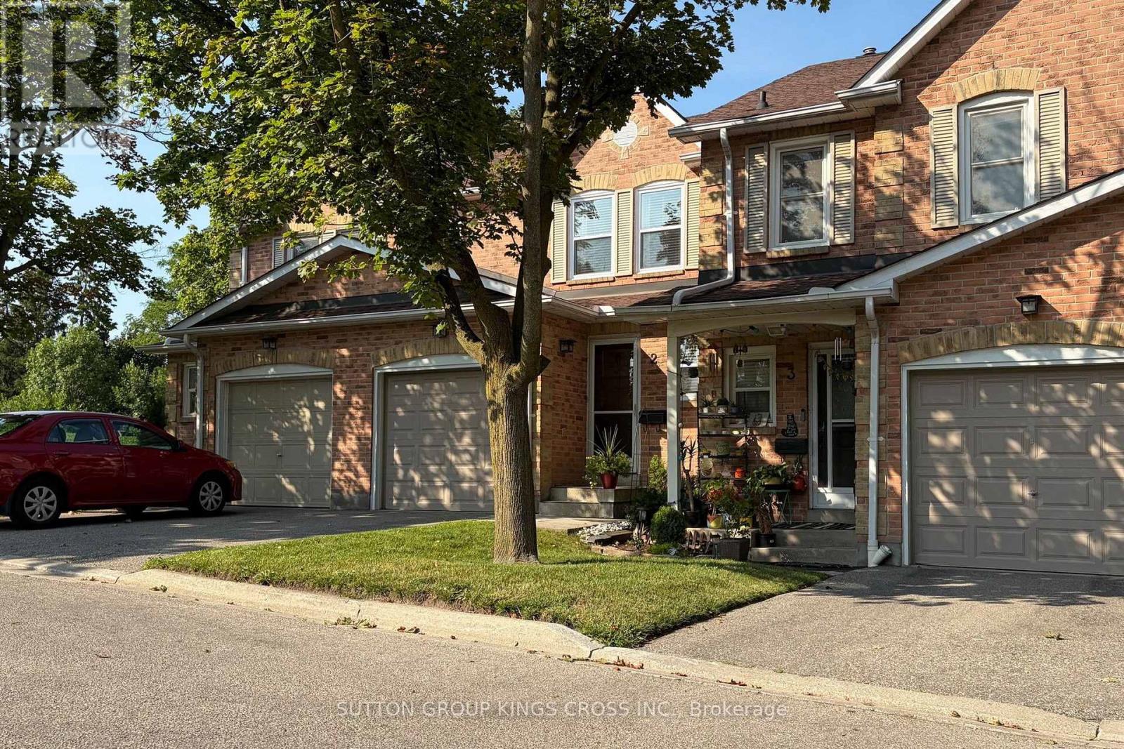 2 - 2575 Parmeer Drive Photo de la propriété 1