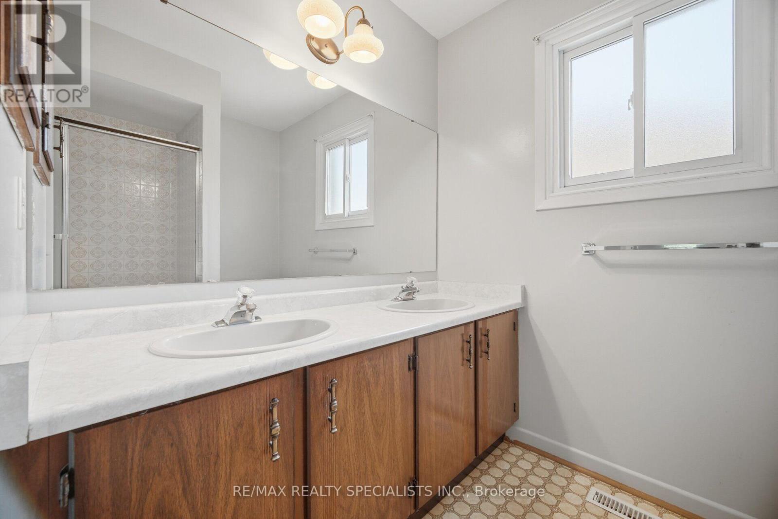 18 Jill Crescent Property Photo 28