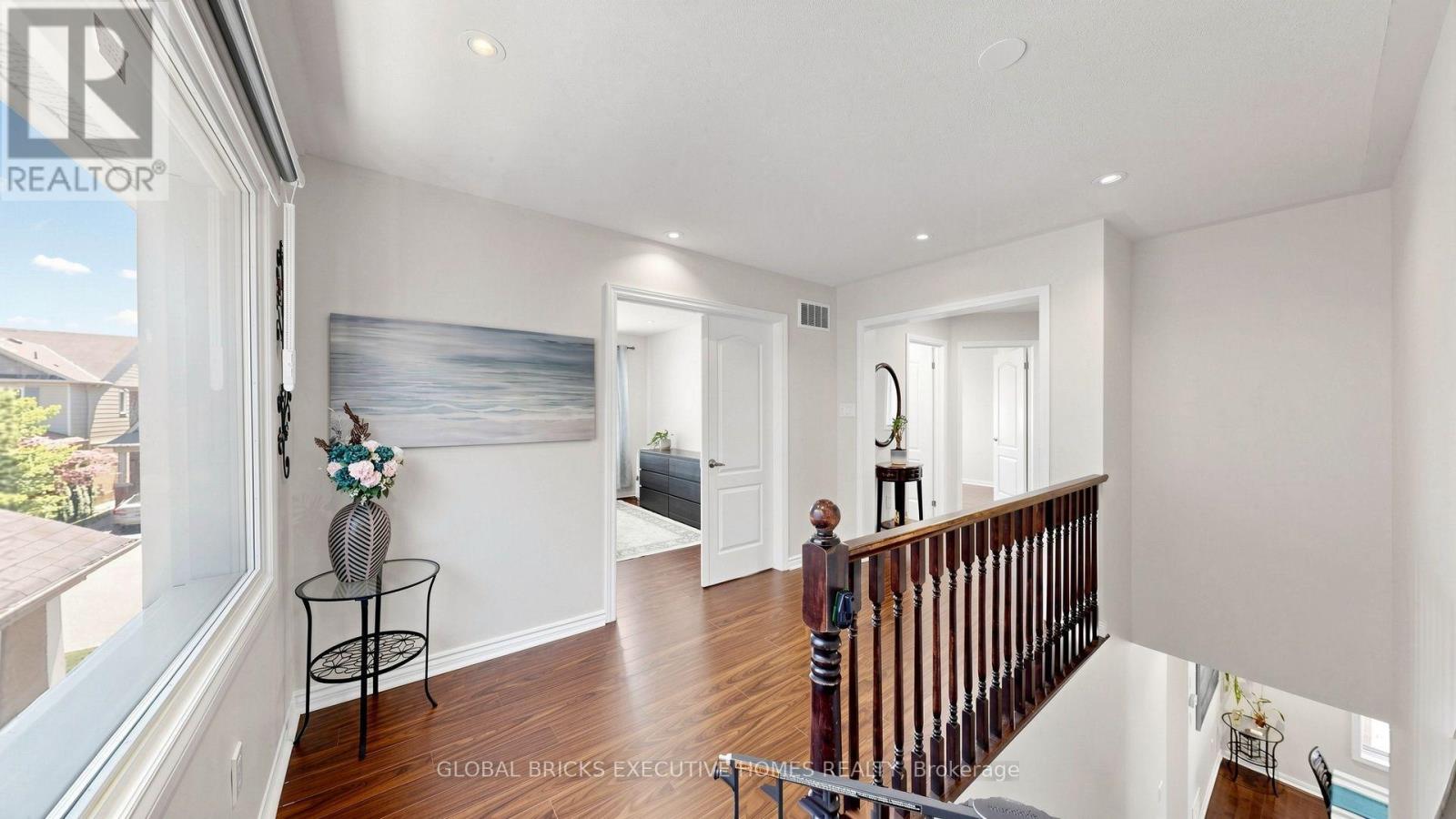 381 Gosford Crescent Property Photo 14