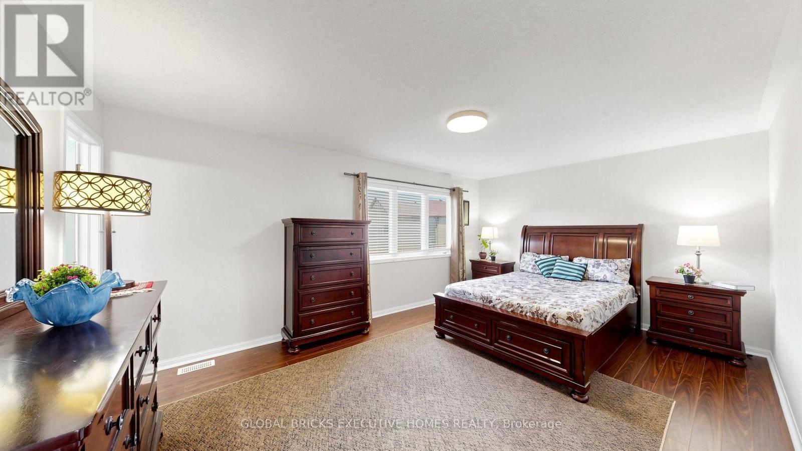 381 Gosford Crescent Property Photo 15