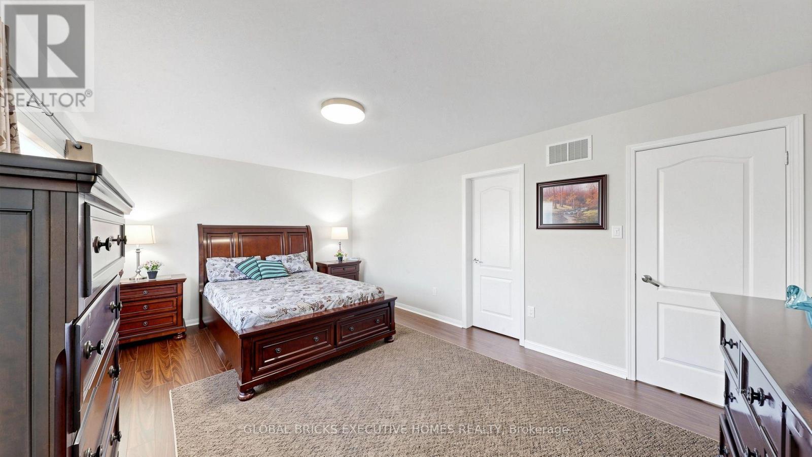 381 Gosford Crescent Property Photo 16