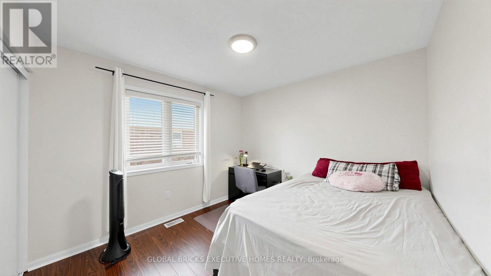 381 Gosford Crescent Property Photo 19