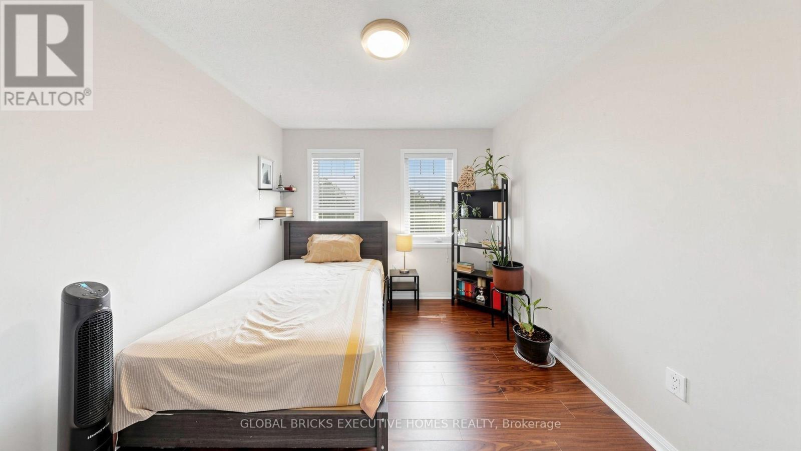 381 Gosford Crescent Property Photo 23