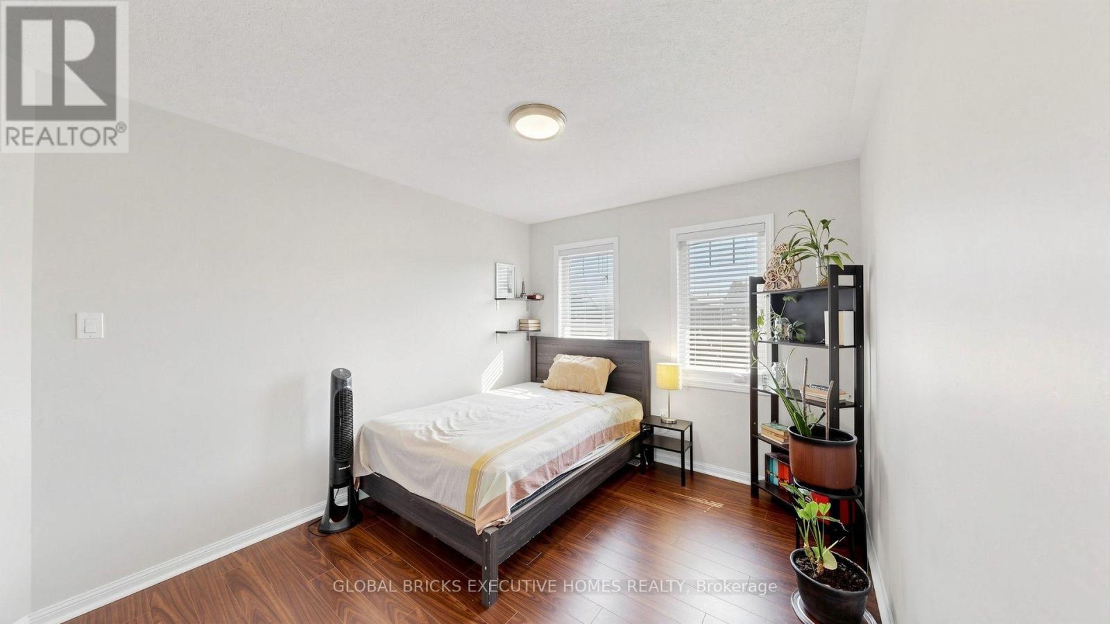 381 Gosford Crescent Property Photo 24