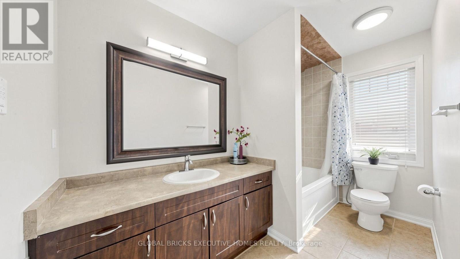 381 Gosford Crescent Property Photo 28