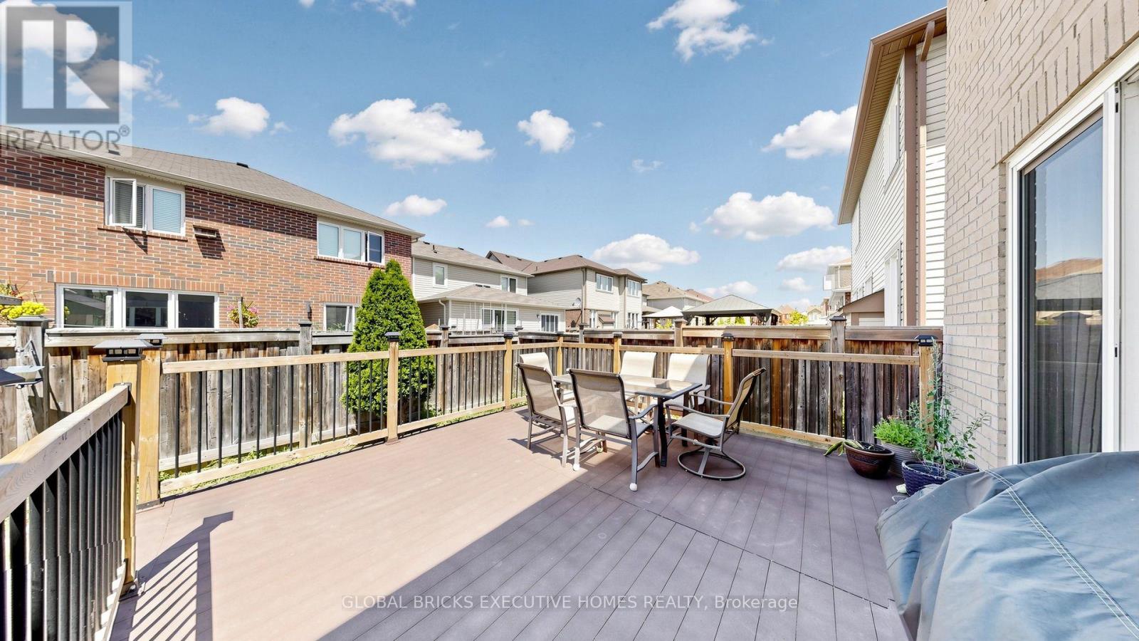 381 Gosford Crescent Property Photo 38