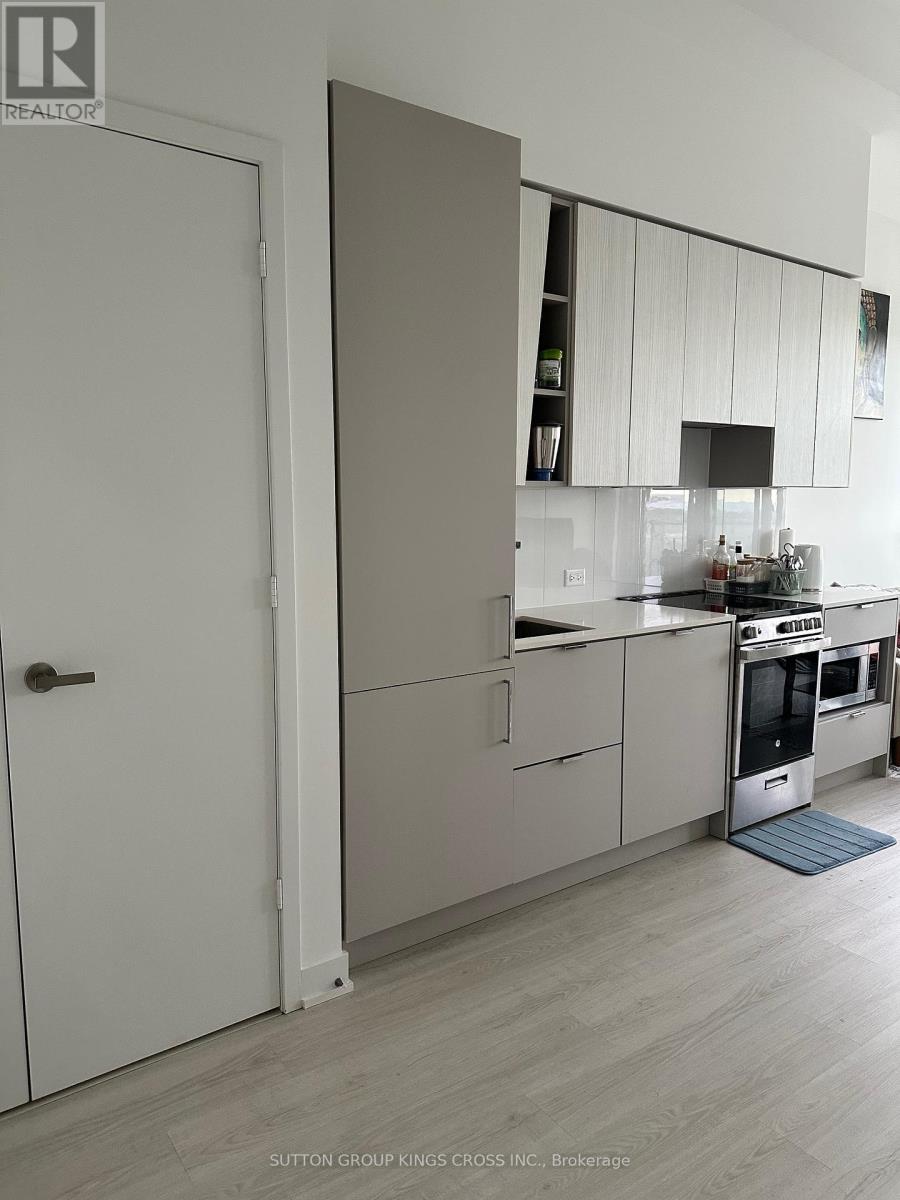 2504 - 3883 Quartz Road Property Photo 11