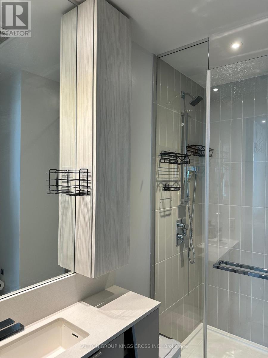 2504 - 3883 Quartz Road Property Photo 14