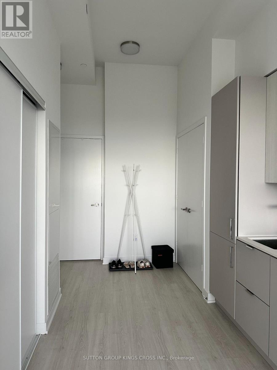 2504 - 3883 Quartz Road Property Photo 18