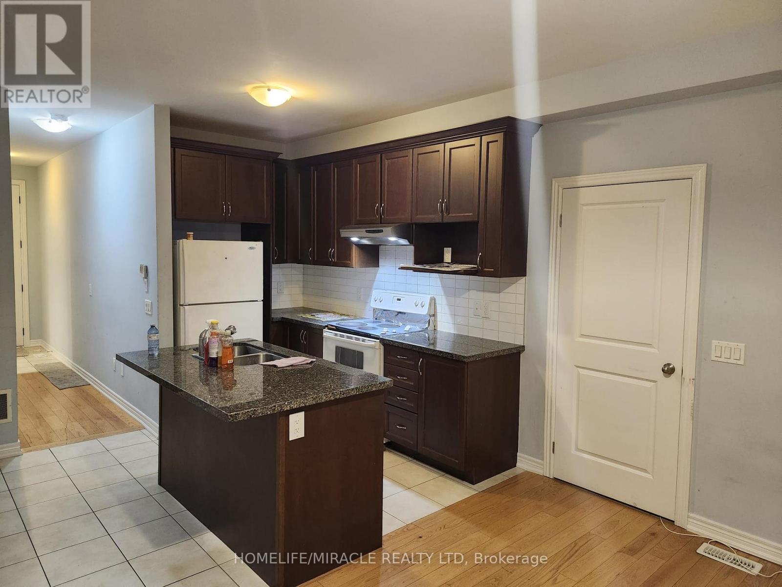 12 Pearman Crescent Property Photo 2