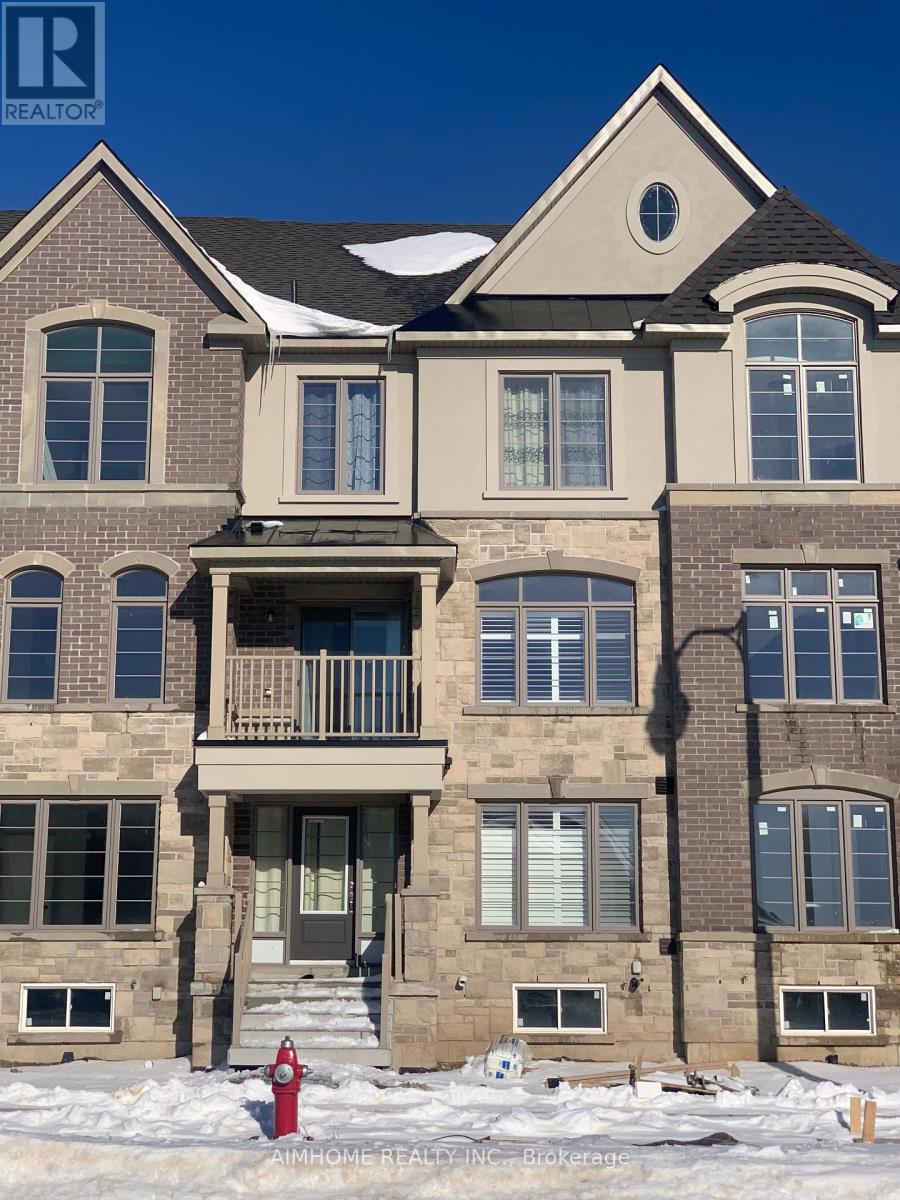 12 SUMMERBEAM WAY Property Photo 1