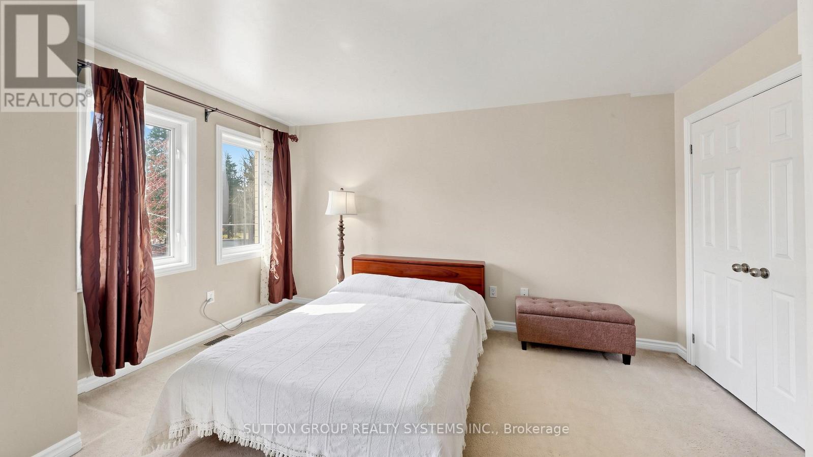 2138 Eglinton Avenue W Property Photo 13
