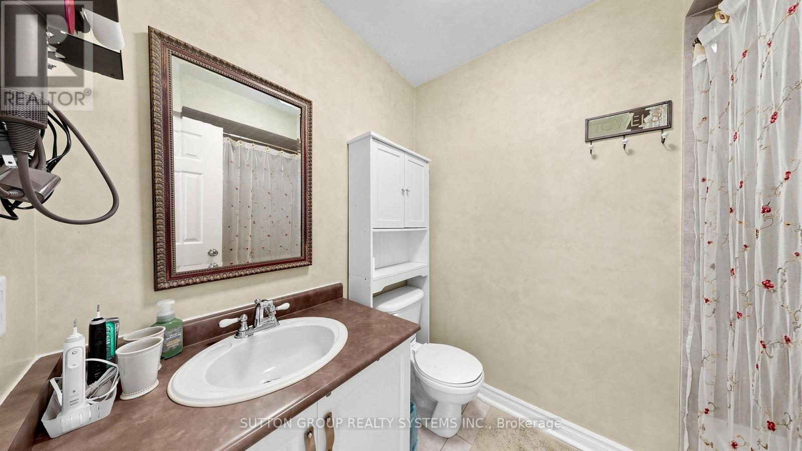 2138 Eglinton Avenue W Property Photo 17