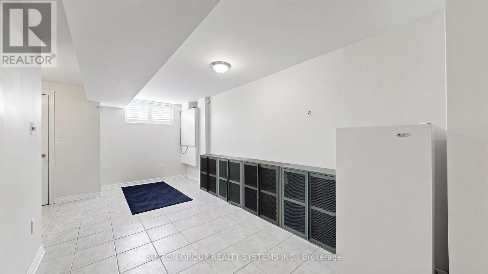 2138 Eglinton Avenue W Property Photo 18