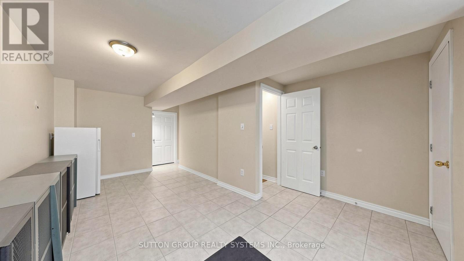 2138 Eglinton Avenue W Property Photo 20