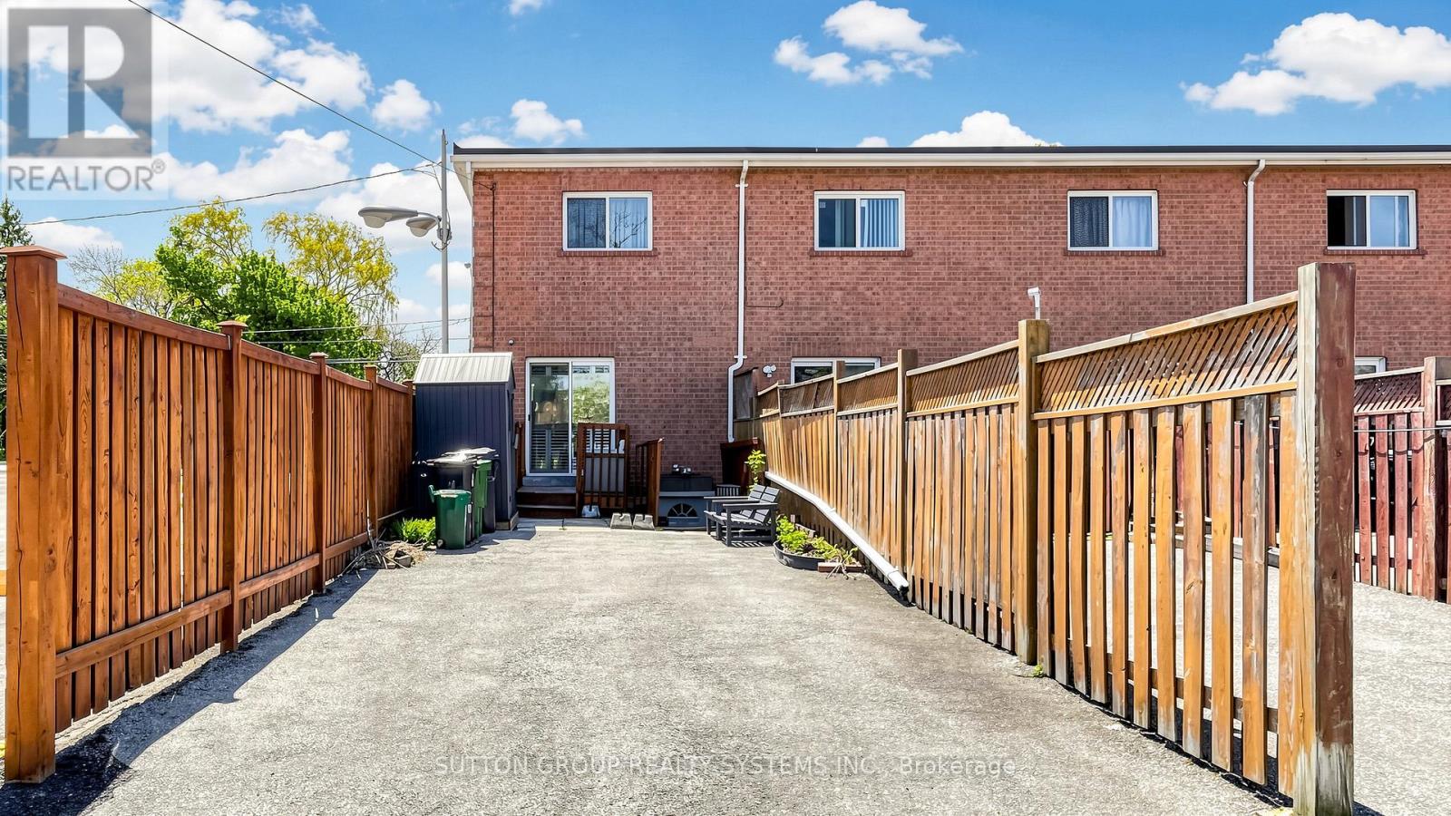 2138 Eglinton Avenue W Property Photo 26
