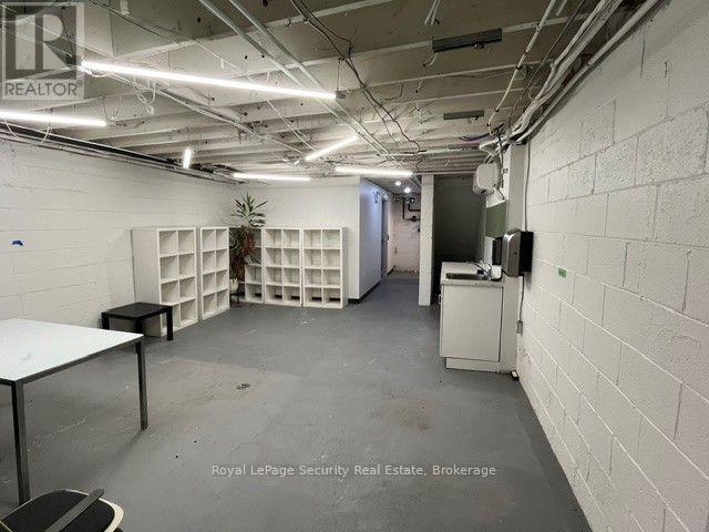 3205 Dufferin Street Property Photo 6
