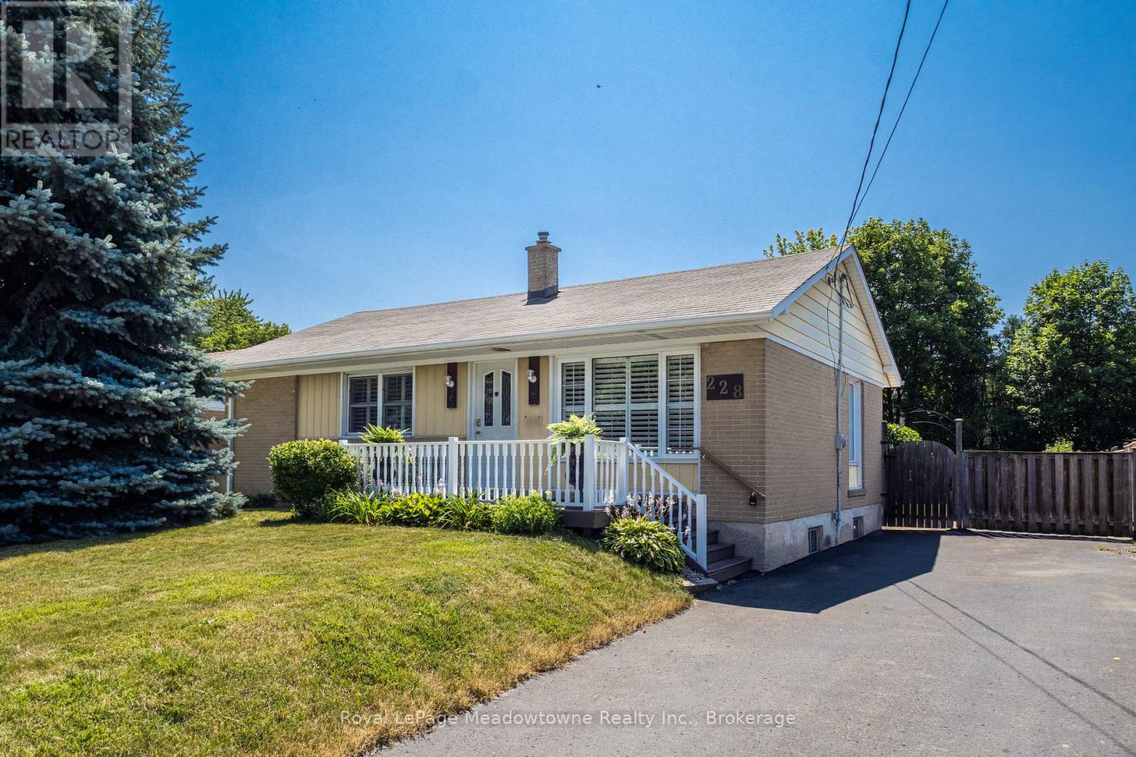 228 Bell Street Property Photo 3