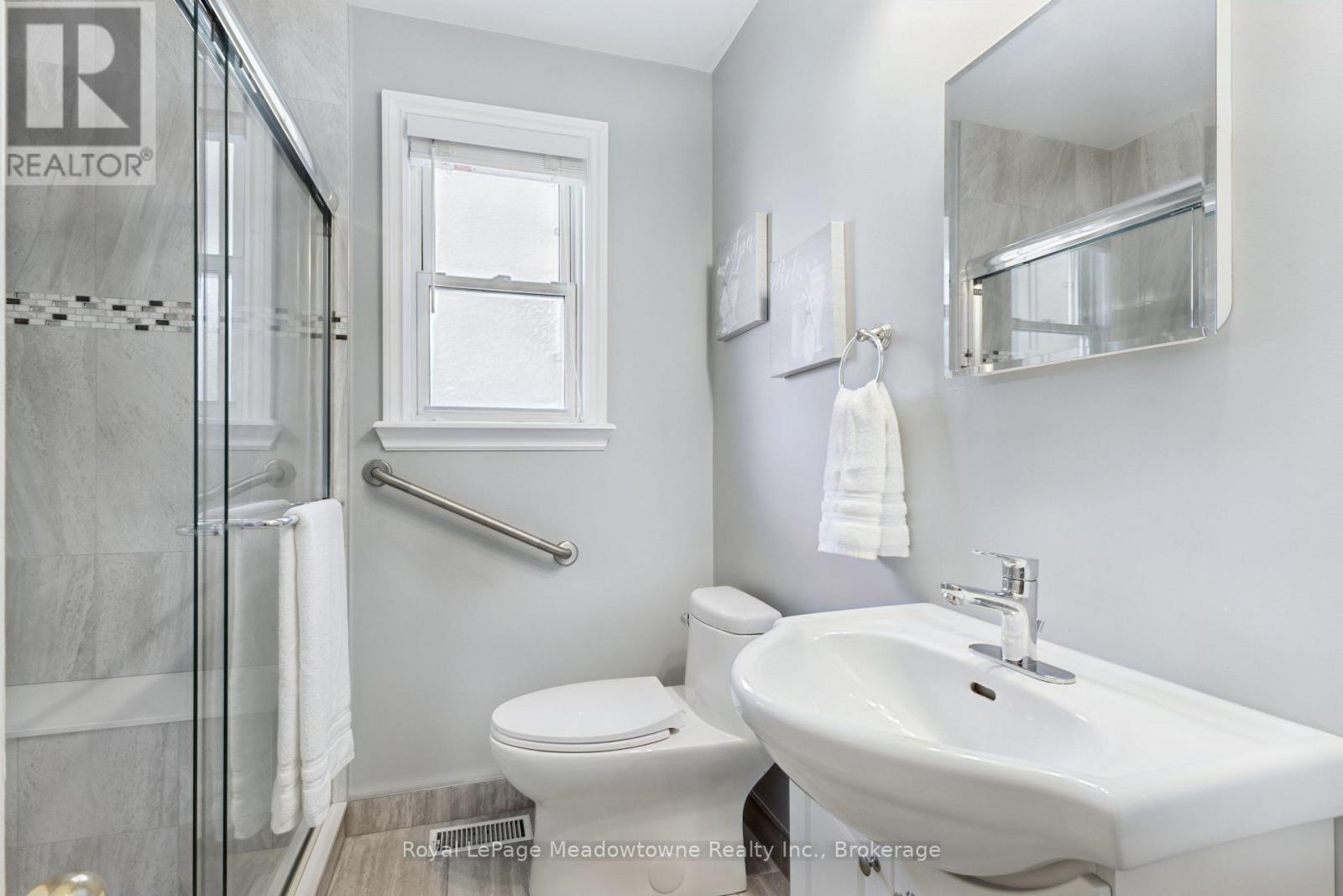 228 Bell Street Property Photo 15