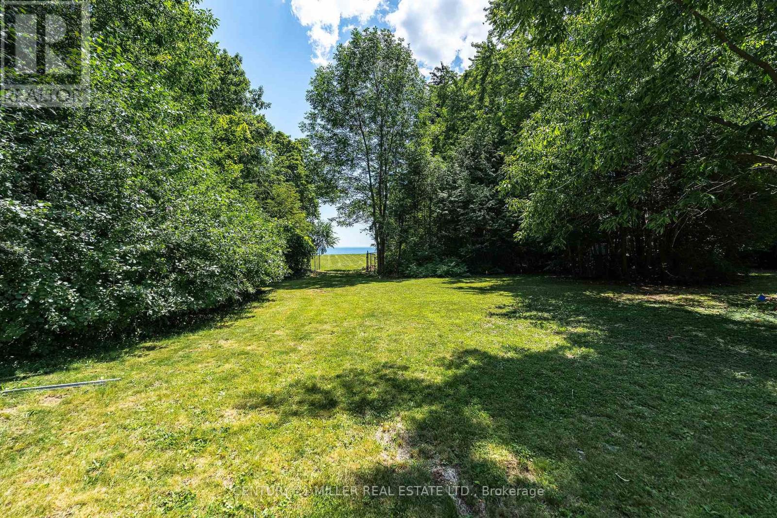 2288 Chancery Lane W Property Photo 6
