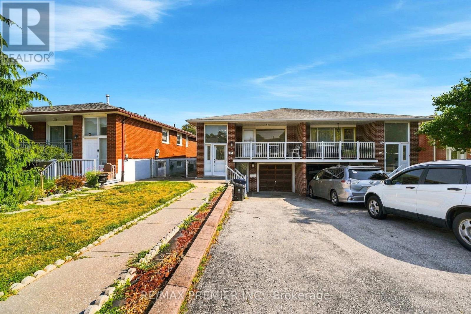 15 MADONNA GARDENS Property Photo 1