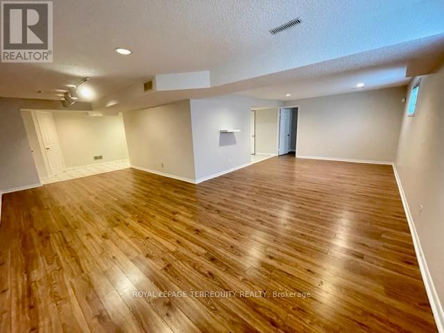 743 Fieldstone Road Property Photo 32