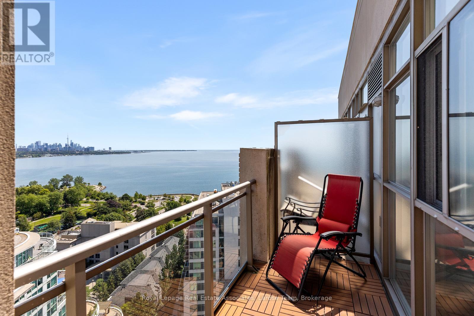 2101 - 3 Marine Parade Drive Property Photo 1