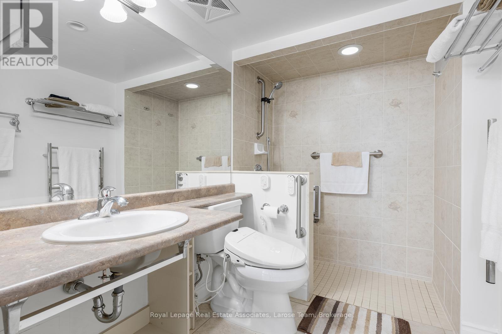 2101 - 3 Marine Parade Drive Property Photo 20