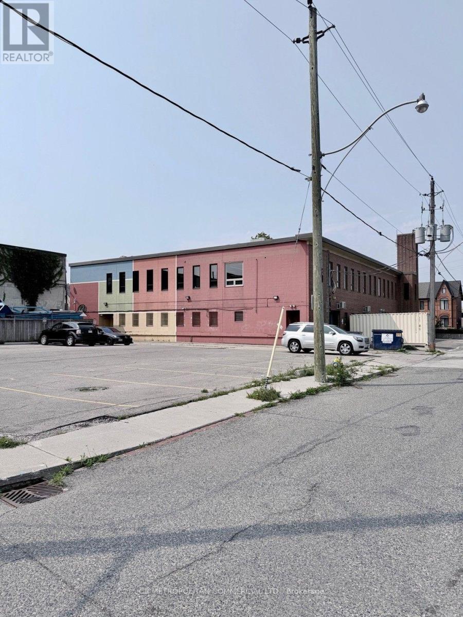 Main Floor - 139 Mulock Avenue Property Photo 9
