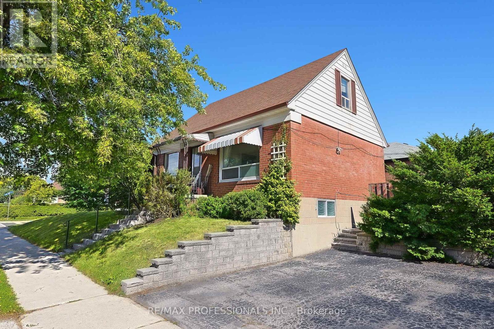 MAIN - 145 YORKVIEW DRIVE