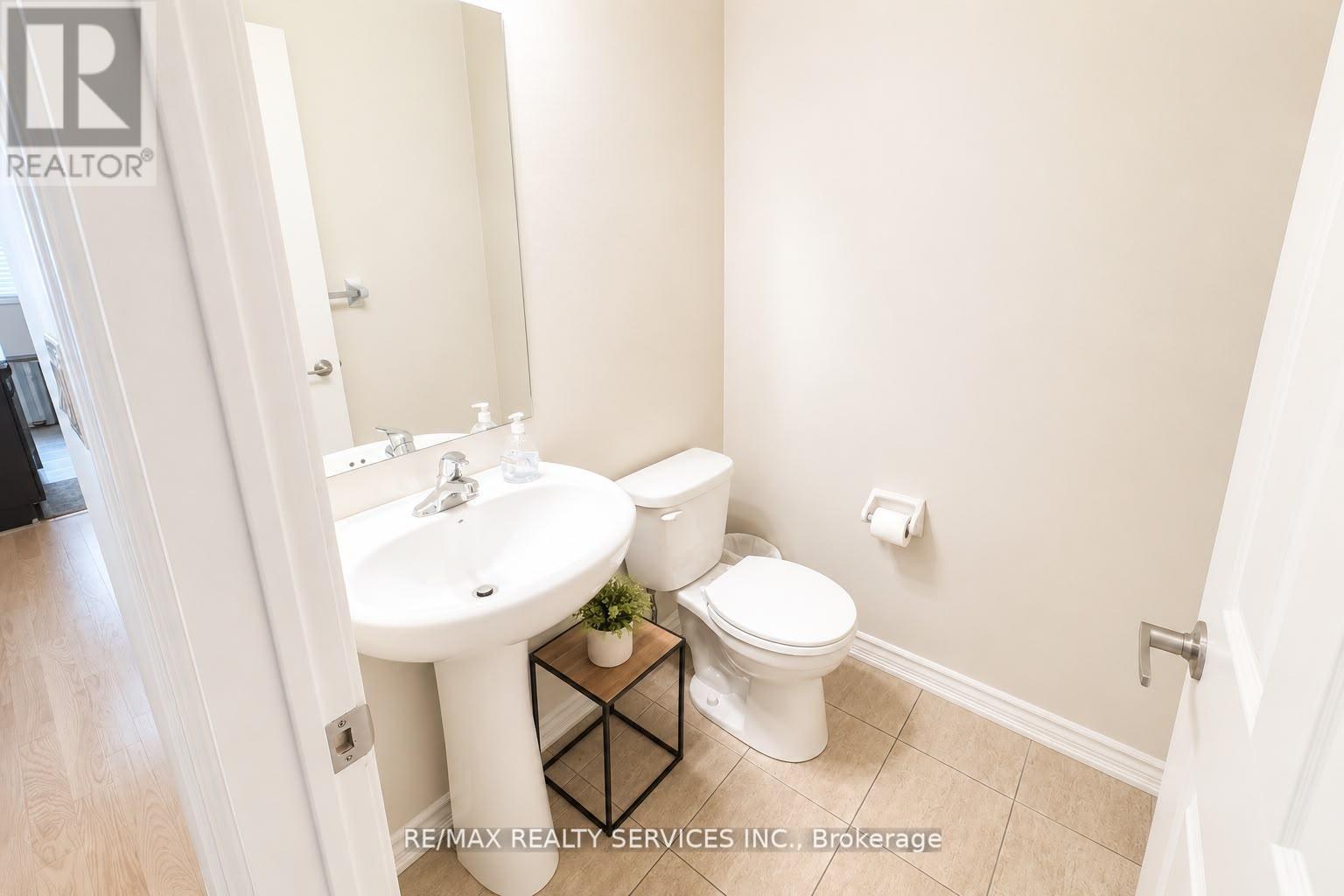 23 Sail Road Property Photo 8