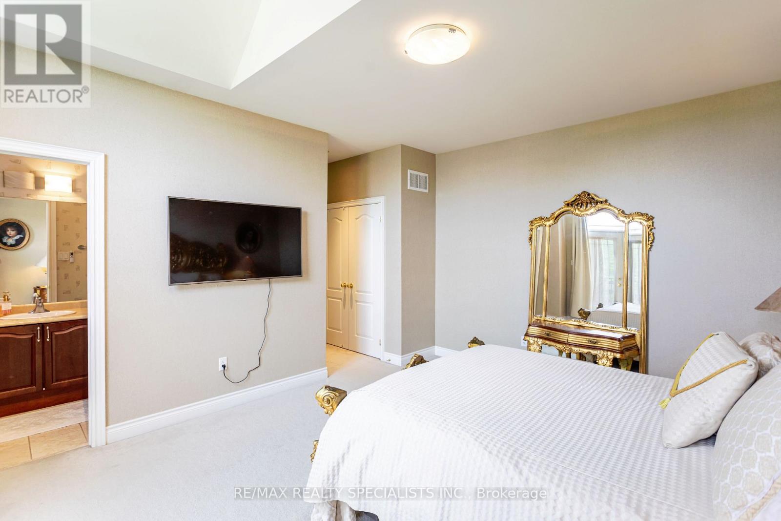 3 Fogerty Street Property Photo 38