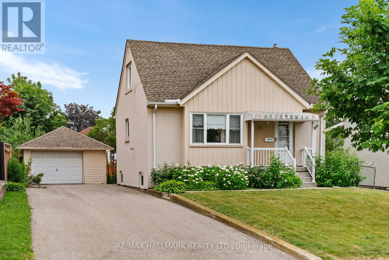 27 Sunray Crescent Property Photo 1