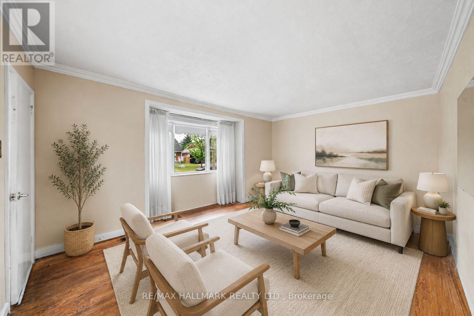 27 Sunray Crescent Property Photo 4