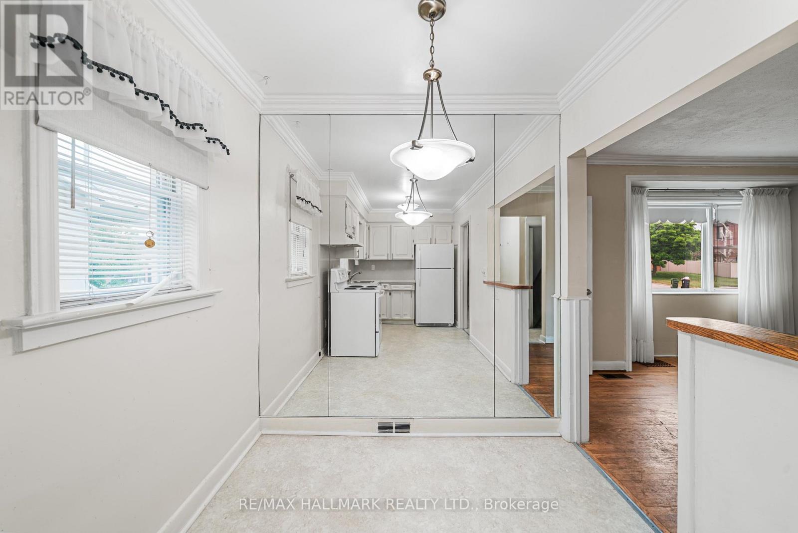 27 Sunray Crescent Property Photo 12
