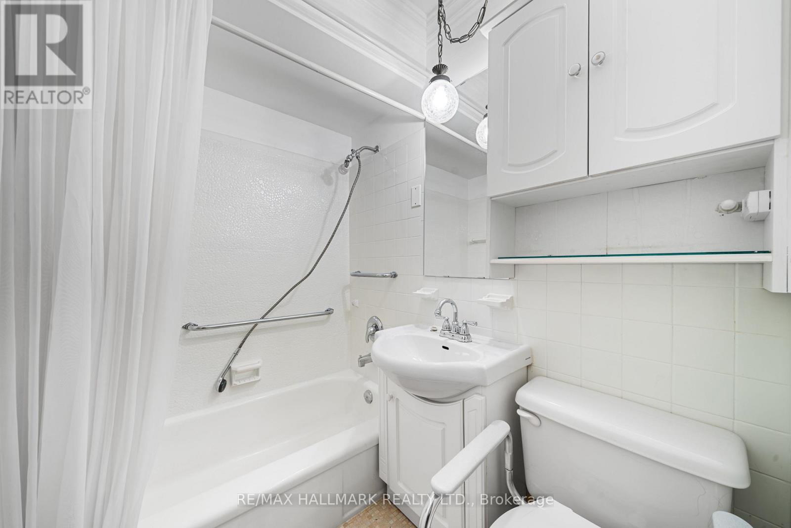 27 Sunray Crescent Property Photo 18