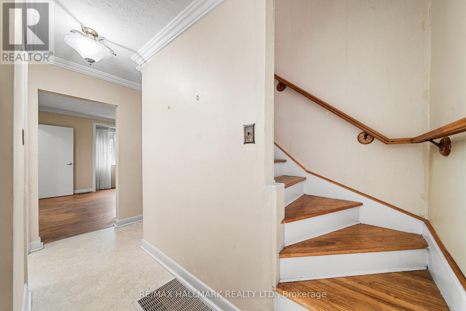 27 Sunray Crescent Property Photo 19