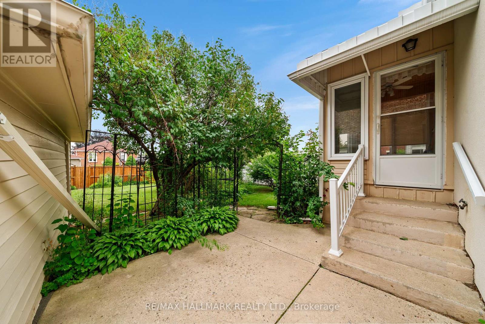 27 Sunray Crescent Property Photo 33