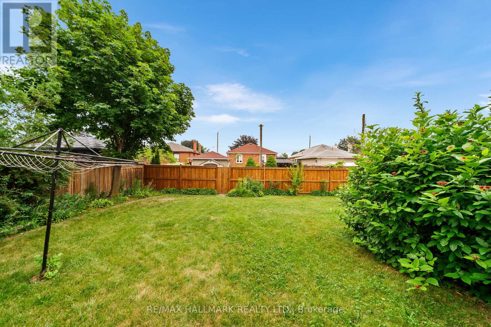 27 Sunray Crescent Property Photo 35