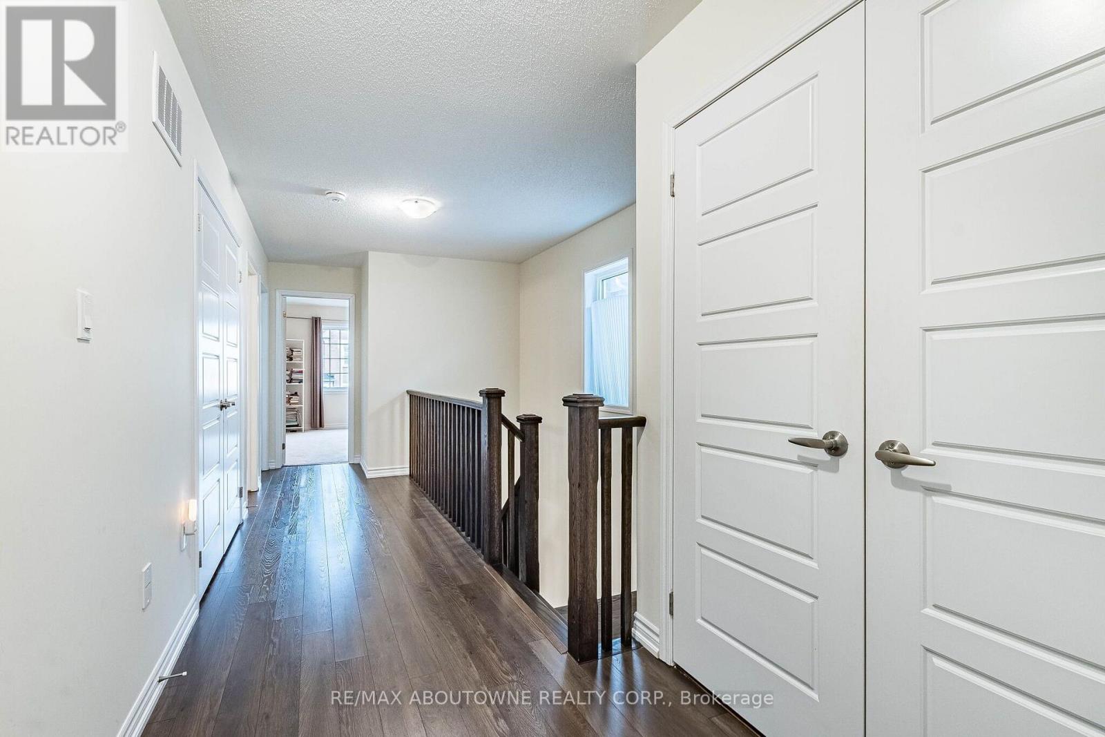 1239 Mulroney Heights Property Photo 30