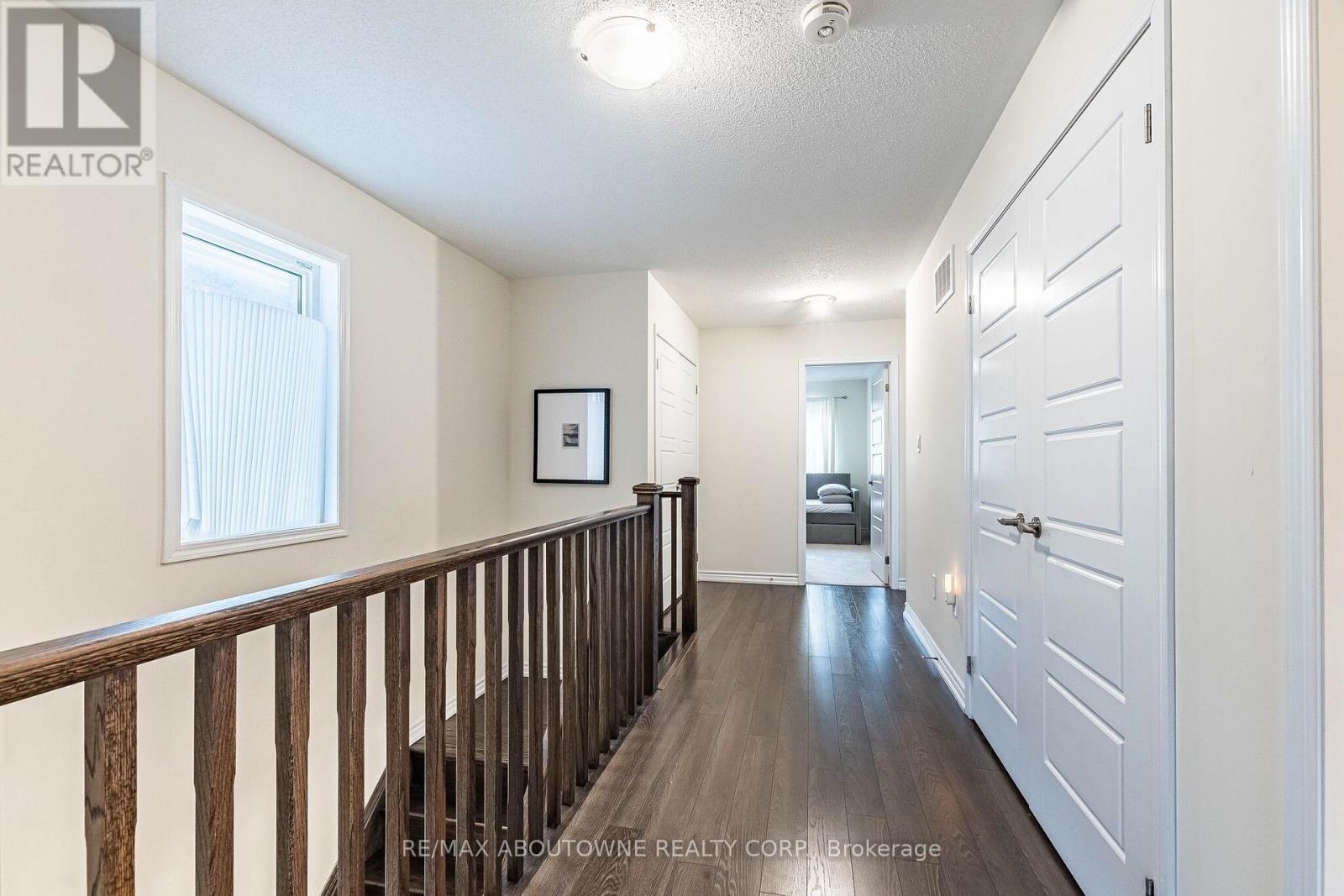 1239 Mulroney Heights Property Photo 31
