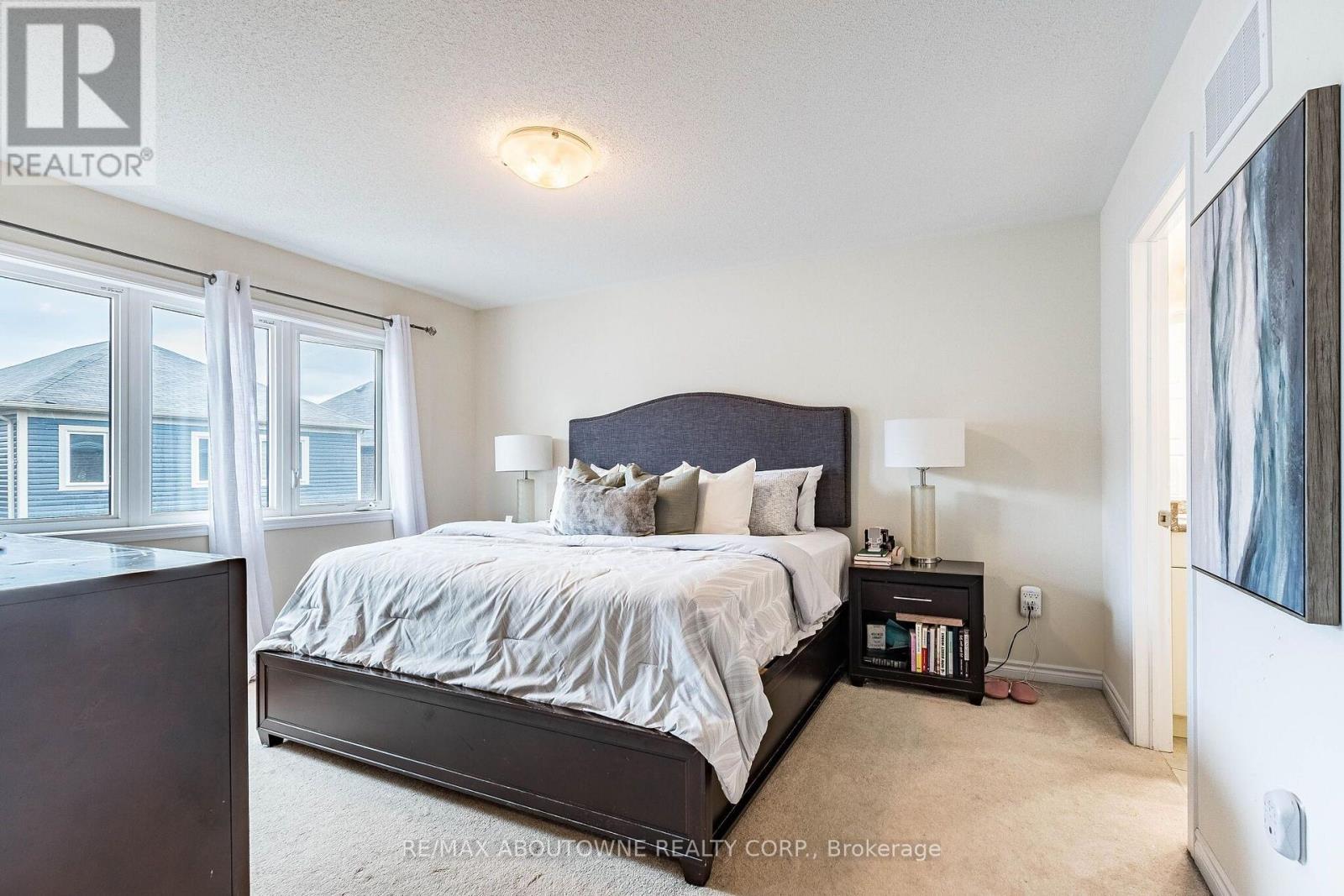1239 Mulroney Heights Property Photo 32