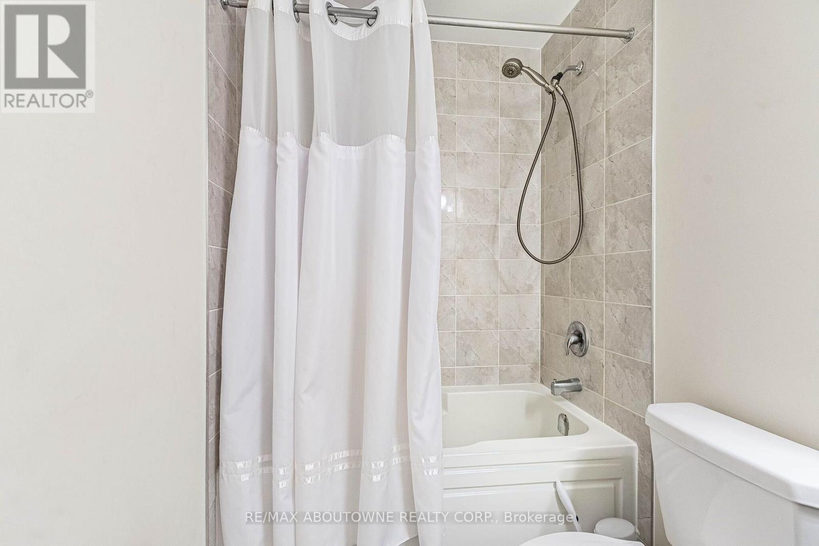 1239 Mulroney Heights Property Photo 45