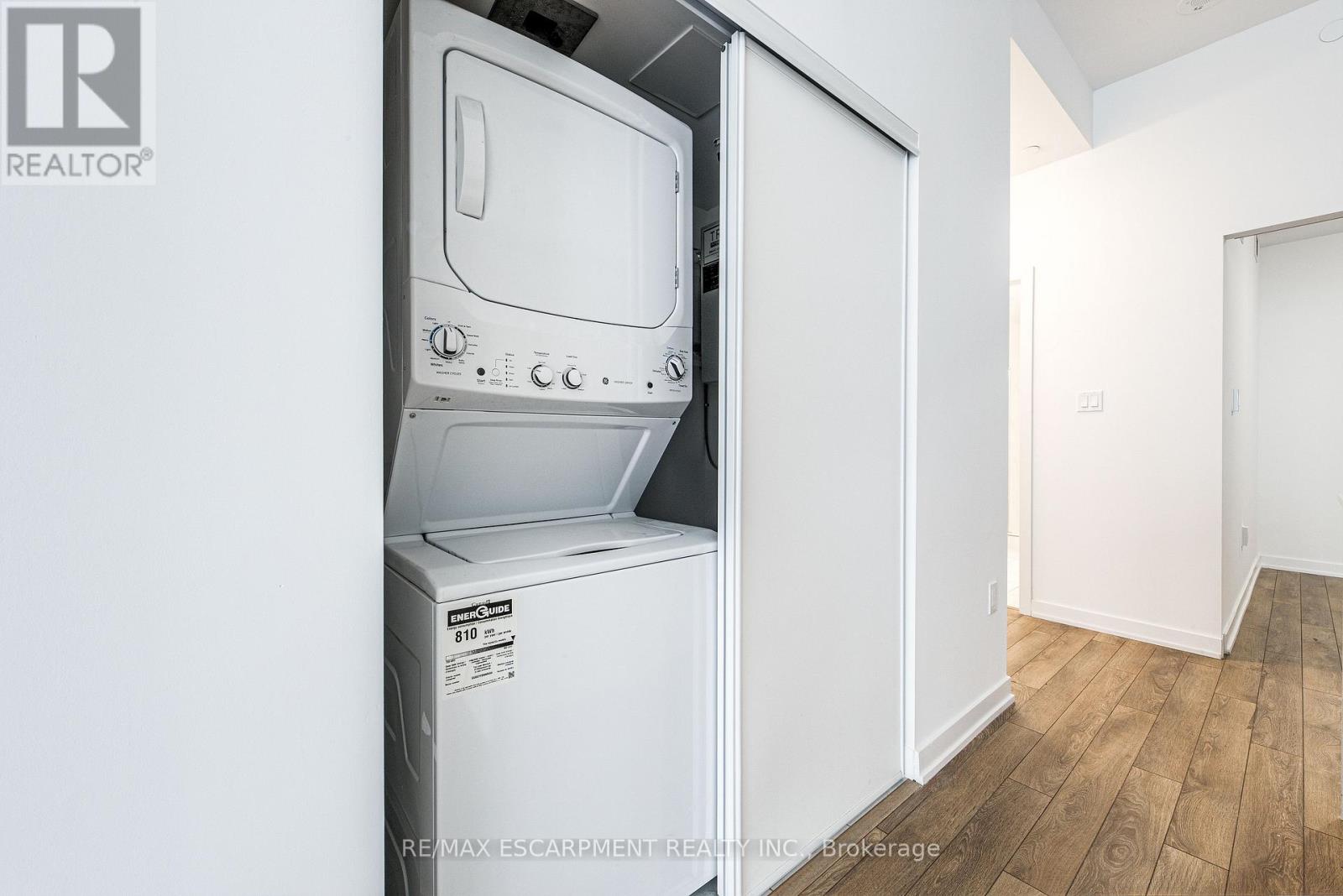 112 - 2433 Dufferin Street Property Photo 21