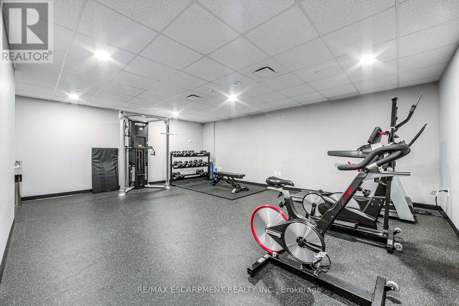 112 - 2433 Dufferin Street Property Photo 23