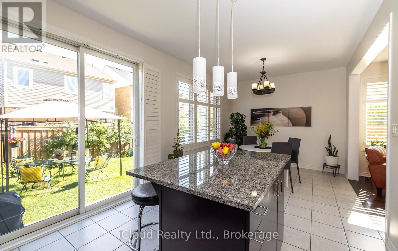 954 Penson Crescent Property Photo 19