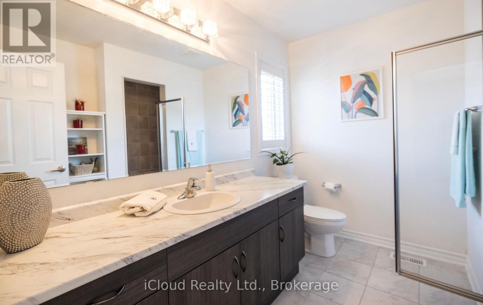 954 Penson Crescent Property Photo 34