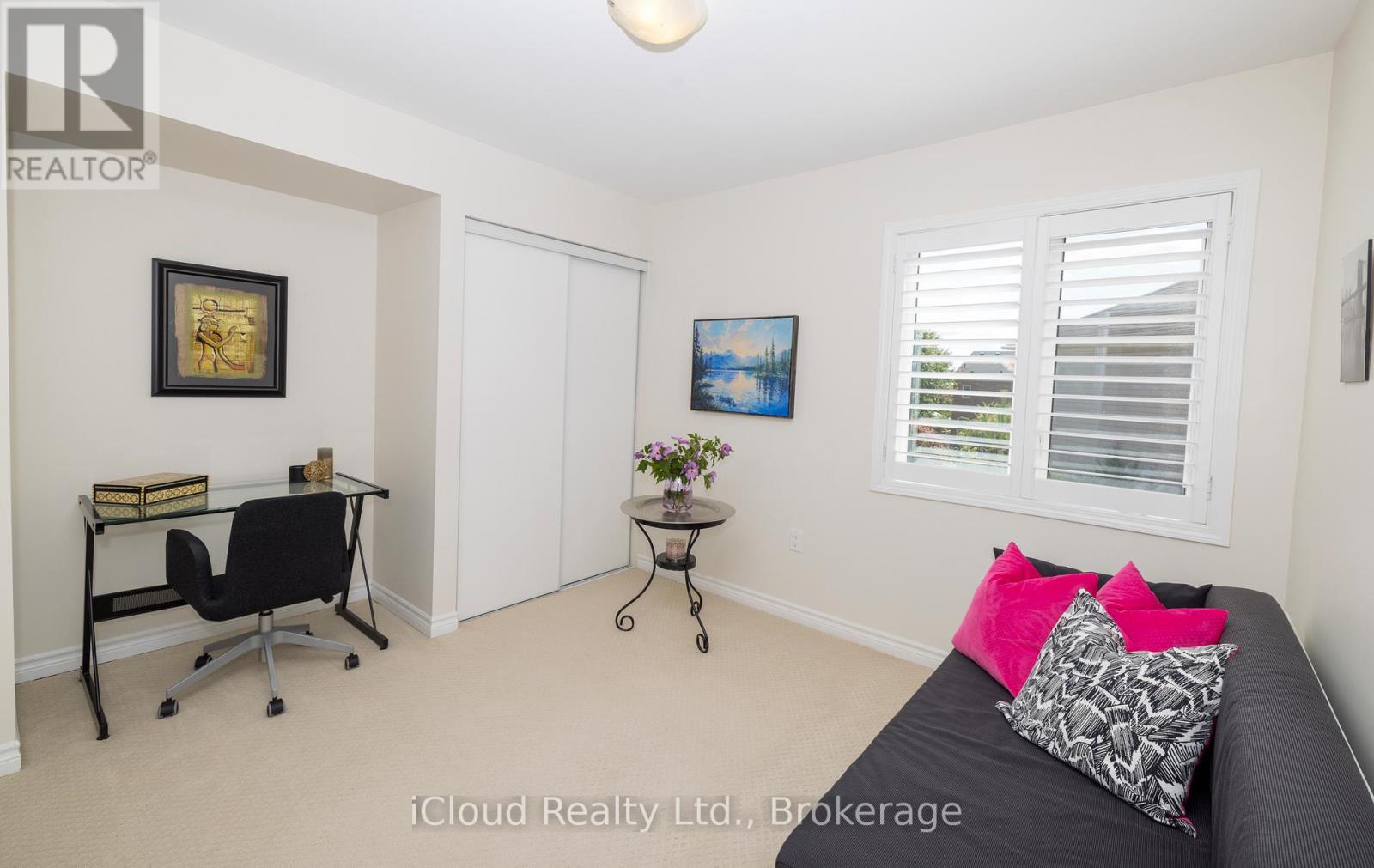 954 Penson Crescent Property Photo 37