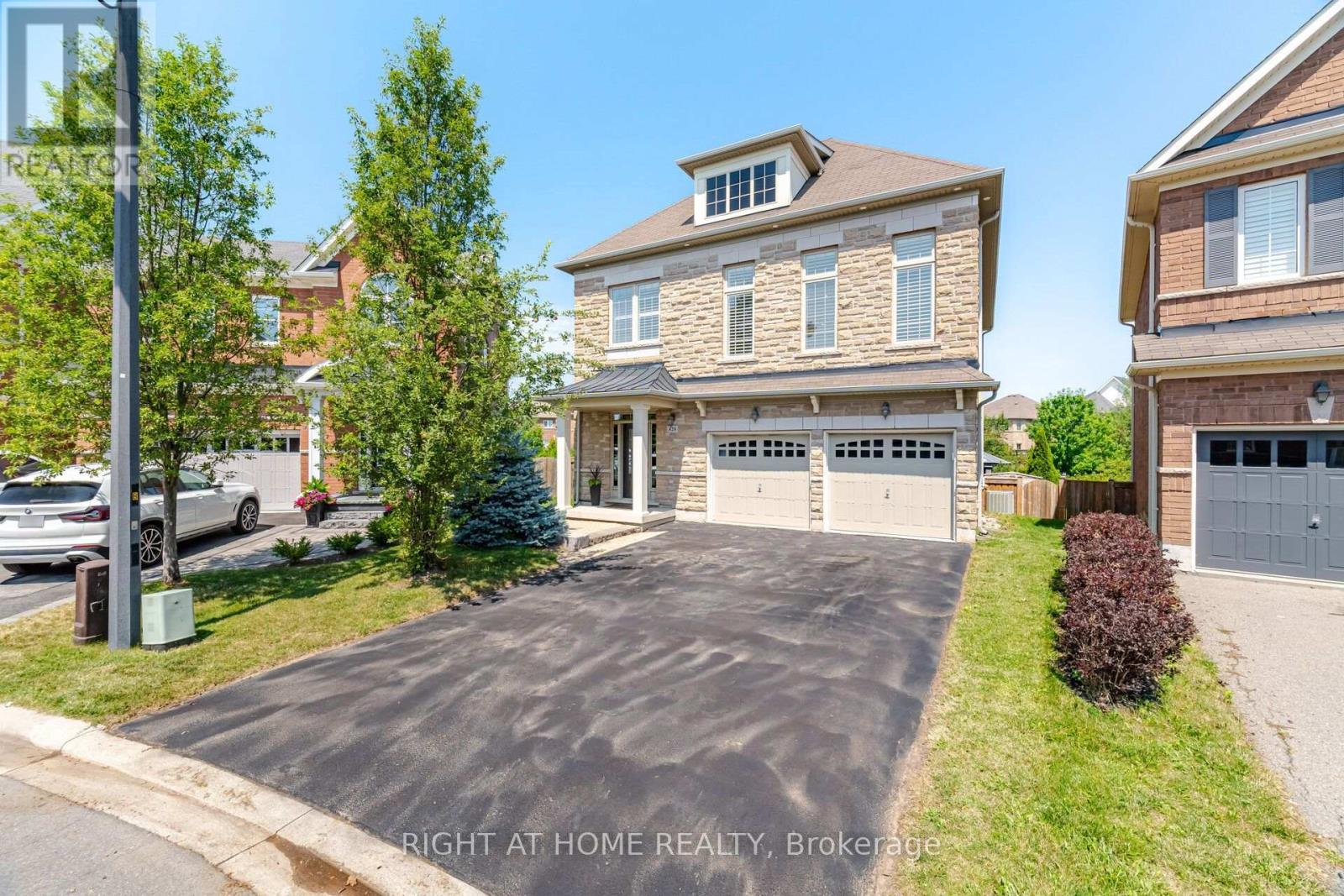 420 Nairn Circle Property Photo 1